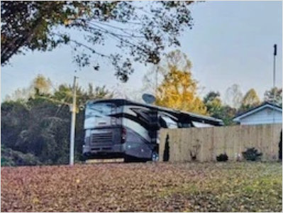 RVs parked at Maple Ridge RV Park